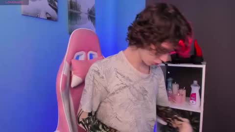 Snapshot of leo_bensyten chatting on 10.13.25 Leo online show from 10.13.25