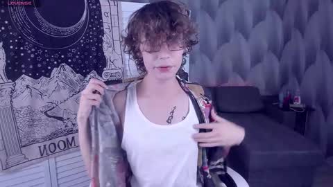 Snapshot of leo_bensyten chatting on 10.22.25 Leo online show from 10.22.25