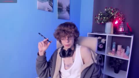 Snapshot of leo_bensyten chatting on 10.25.25 Leo online show from 10.25.25