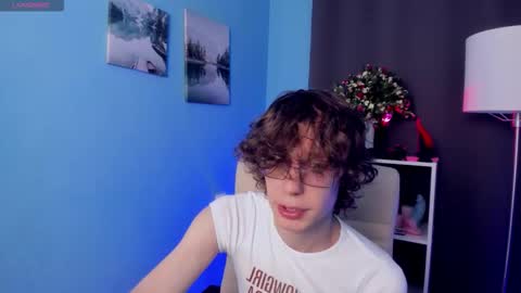 Snapshot of leo_bensyten chatting on 11.16.25 Leo online show from 11.16.25