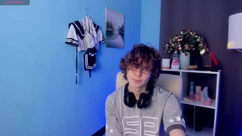 Snapshot of leo_bensyten chatting on 11.19.25 Leo online show from 11.19.25