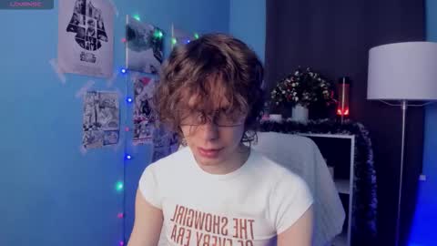 Snapshot of leo_bensyten chatting on 11.21.25 Leo online show from 11.21.25