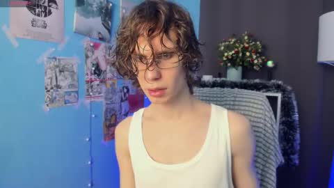 Snapshot of leo_bensyten chatting on 12.21.25 Leo online show from 12.21.25