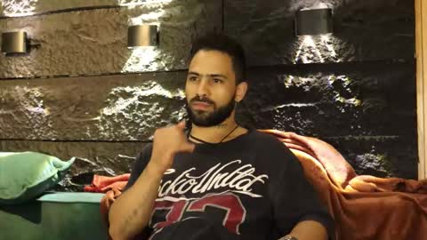 Leo  Diaz online show from 10.16.25