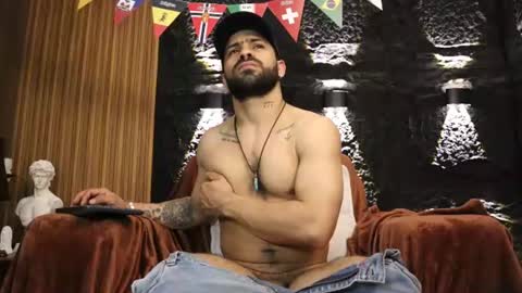 Snapshot of leo_diaz01 chatting on 06.14.26 Leo Diaz online show from 06.14.26