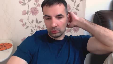 Snapshot of leo_gianni chatting on 05.12.26 Leo Gianni online show from 05.12.26