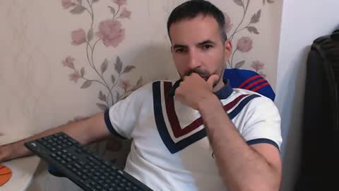 Snapshot of leo_gianni chatting on 06.12.26 Leo Gianni online show from 06.12.26