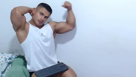 Snapshot of leo_muscleboy chatting on 05.15.26 Leo online show from 05.15.26