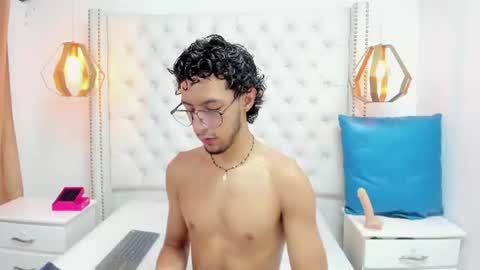 Snapshot of leo_sanz6 chatting on 07.14.26 LEO online show from 07.14.26