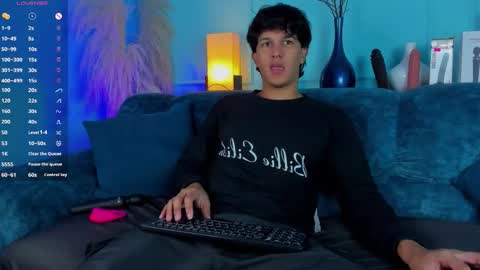 Snapshot of leo_savage_ chatting on 12.02.25 Leo online show from 12.02.25