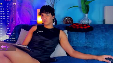 Snapshot of leo_savage_ chatting on 12.21.25 Leo online show from 12.21.25