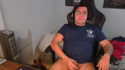 leo_star69 online show from 11.30.25