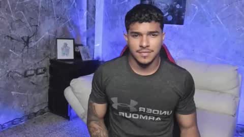 Snapshot of leo_taro chatting on 11.11.25 Leo independent model online show from 11.11.25