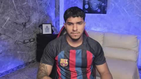 Snapshot of leo_taro chatting on 11.27.25 Leo independent model online show from 11.27.25