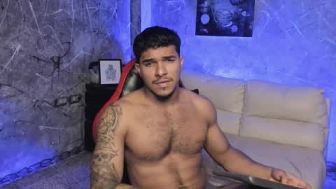 Snapshot of leo_taro chatting on 11.28.25 Leo independent model online show from 11.28.25