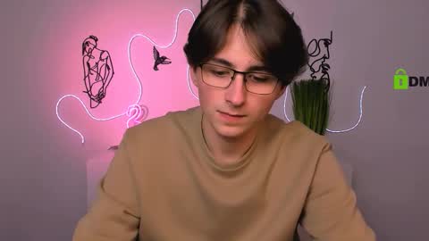 Snapshot of leo_valor chatting on 12.20.25 leo_valor online show from 12.20.25