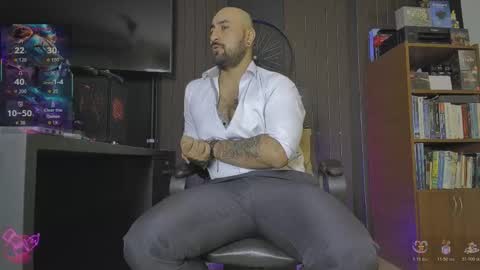 Leon online show from 11.29.25