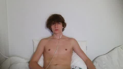 Snapshot of leon_heart666 chatting on 05.17.26 Leon online show from 05.17.26