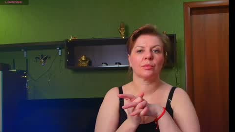 Leona tracie online show from 04.24.26
