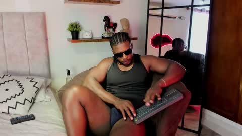 Snapshot of leonardo_jones1 chatting on 02.07.26 Leandro jones online show from 02.07.26
