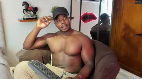 Snapshot of leonardo_jones1 chatting on 02.18.26 Leandro jones online show from 02.18.26