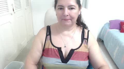 leonela   online show from 04.21.26