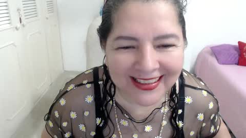leonela   online show from 04.24.26