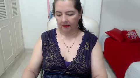 leonela   online show from 06.05.26