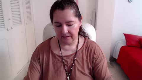 leonela   online show from 06.14.26