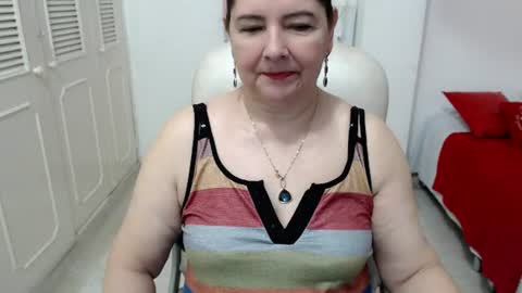 leonela   online show from 06.15.26