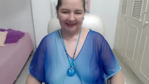 leonela   online show from 07.07.26