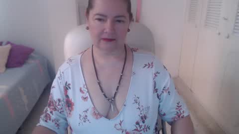 leonela   online show from 07.15.26
