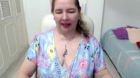 leonela   online show from 07.29.26
