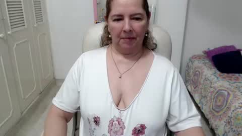leonela   online show from 08.03.26