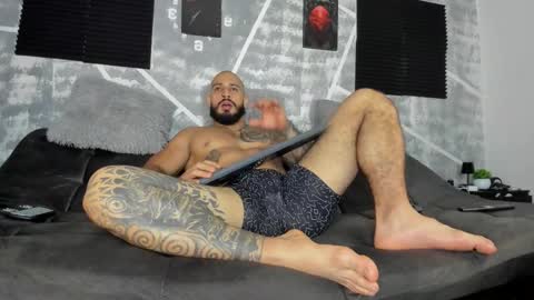 Snapshot of leonidas_k18 chatting on 03.04.26 ANDRES online show from 03.04.26