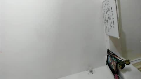 Snapshot of leonidas_k18 chatting on 06.25.26 ANDRES online show from 06.25.26