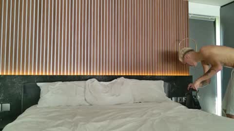 leonlure online show from 09.12.25