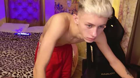 leonlure online show from 10.10.25