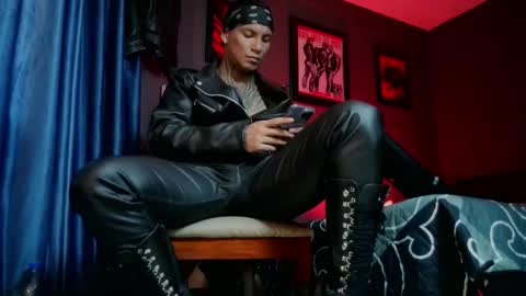 Snapshot of leonnardojaramillo chatting on 03.08.26 Lenardo jaramillo online show from 03.08.26