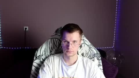 Leon online show from 01.02.25