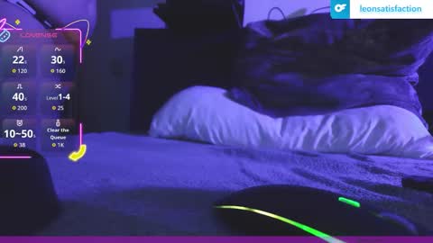 Snapshot of leonsatisfaction chatting on 11.23.25 Leon Robertson online show from 11.23.25