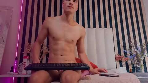 leotease online show from 05.15.26
