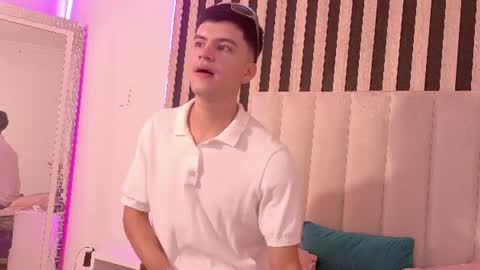 leotease online show from 07.11.26