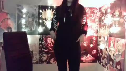 little secret online show from 01.04.25