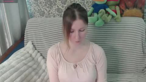 Snapshot of lesanamagic chatting on 05.21.26 LesanaMagic online show from 05.21.26