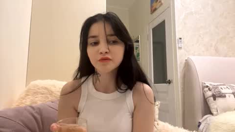 Snapshot of lesleygroth chatting on 01.05.26 Katherine online show from 01.05.26