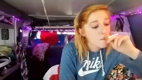 LesleyGumGrass- The Boring Trans girl online show from 02.19.25