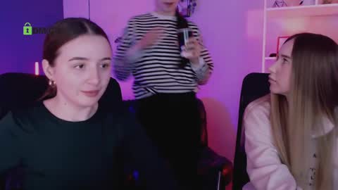 leslie_bird online show from 04.23.26