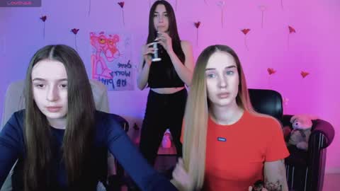 leslie_bird online show from 04.24.26