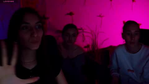 leslie_bird online show from 04.29.26